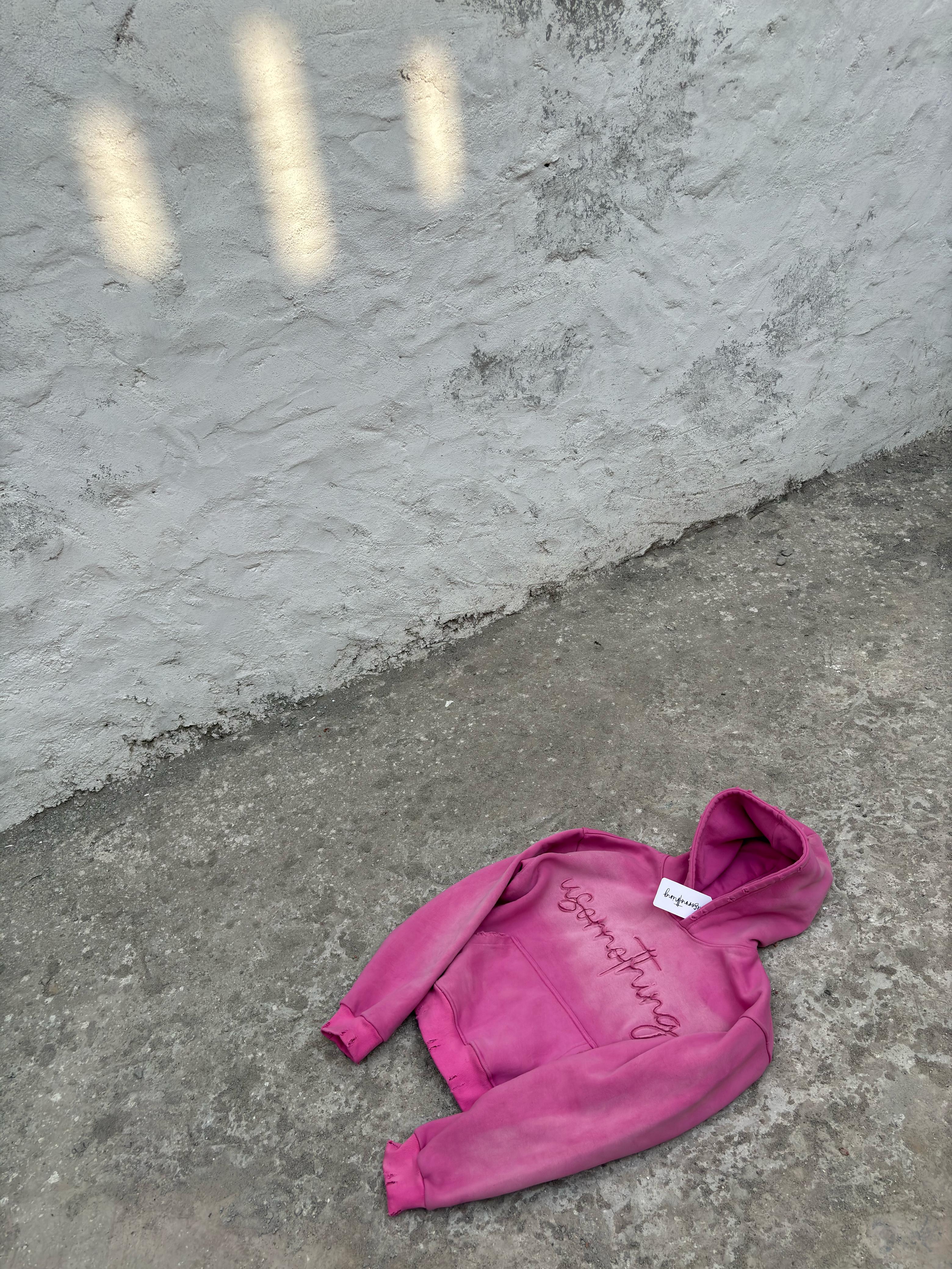 LLOVE PINK